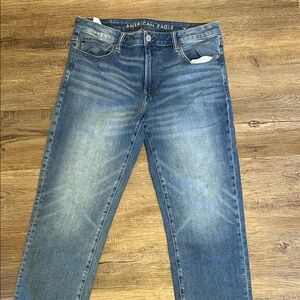 American Eagle Outfitters Men's Classic Blue Straight Jeans